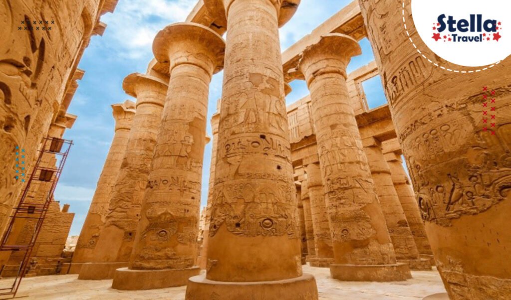 Private trip from Hurghada to Luxor, showcasing the Valley of the Kings and the iconic temples.